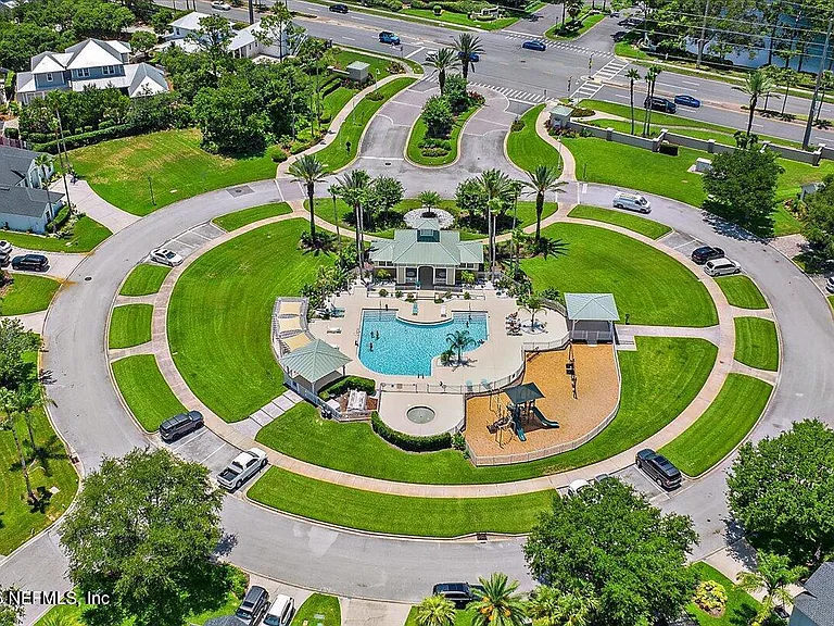 2884 Saint Maarten Ct — Photo 17