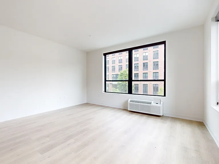 Dining/Living room