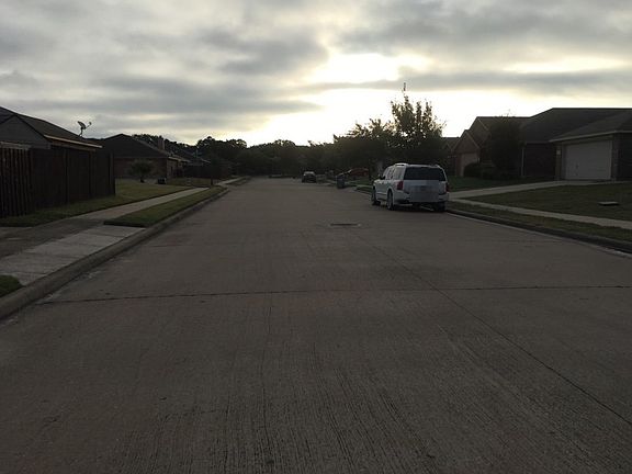 5th image of 12720 Bruce Dr