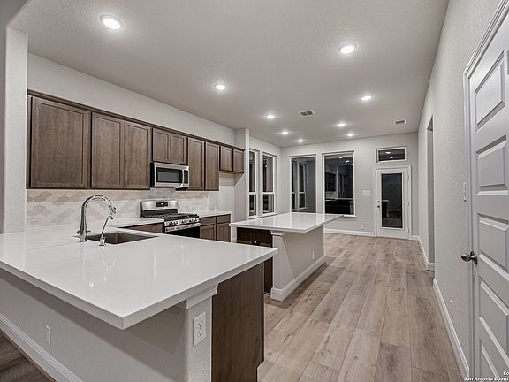 4th image of 12803 DEWBERRY CREEK