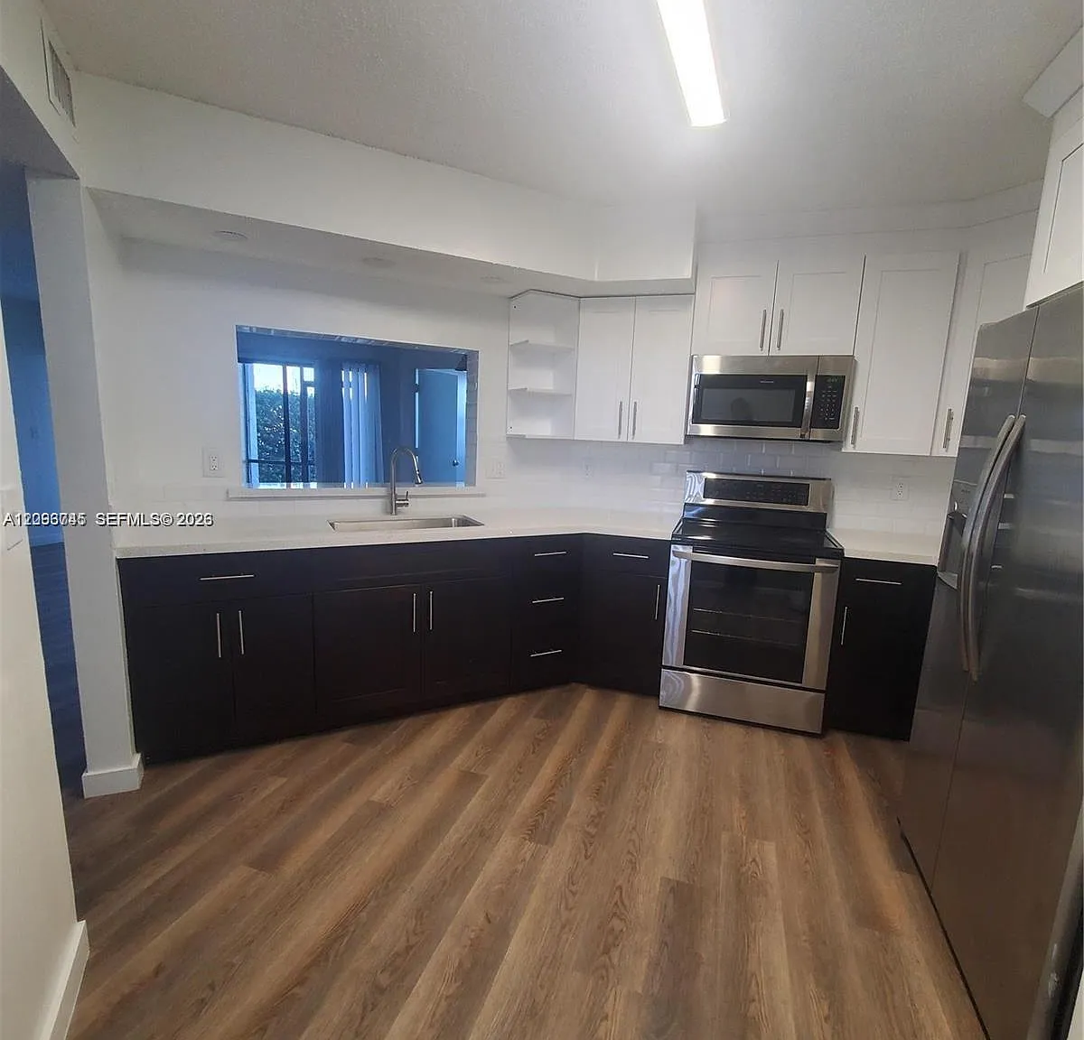 Lakeshore Condo 6 — Photo 4
