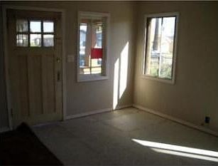 4th image of 1548 W 103rd St