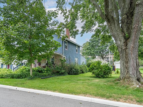 3rd image of 226 Hamilton Ave