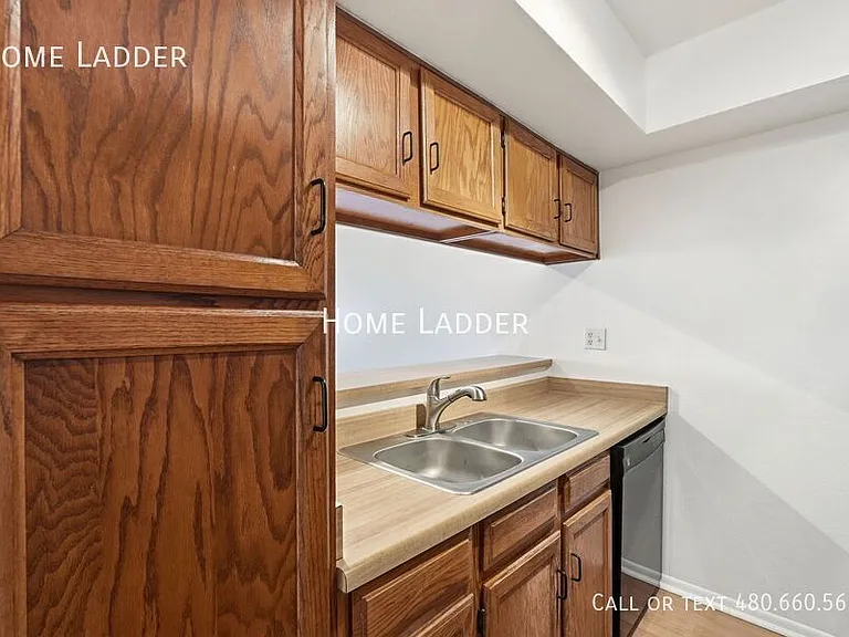 540 N May St #3075 — Photo 7