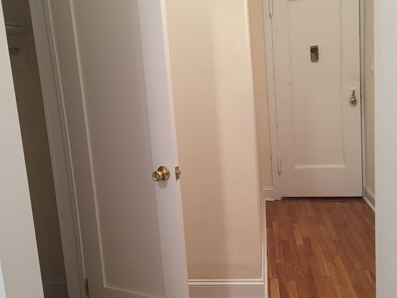 5th image of 8039 89th Ave #1