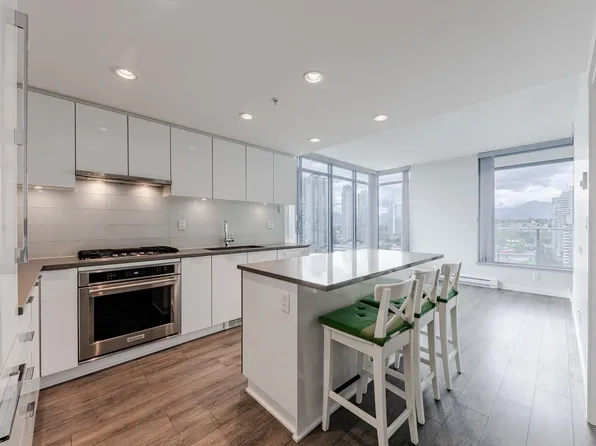 2388 Madison Ave #2006, Burnaby, BC V5C 0K8