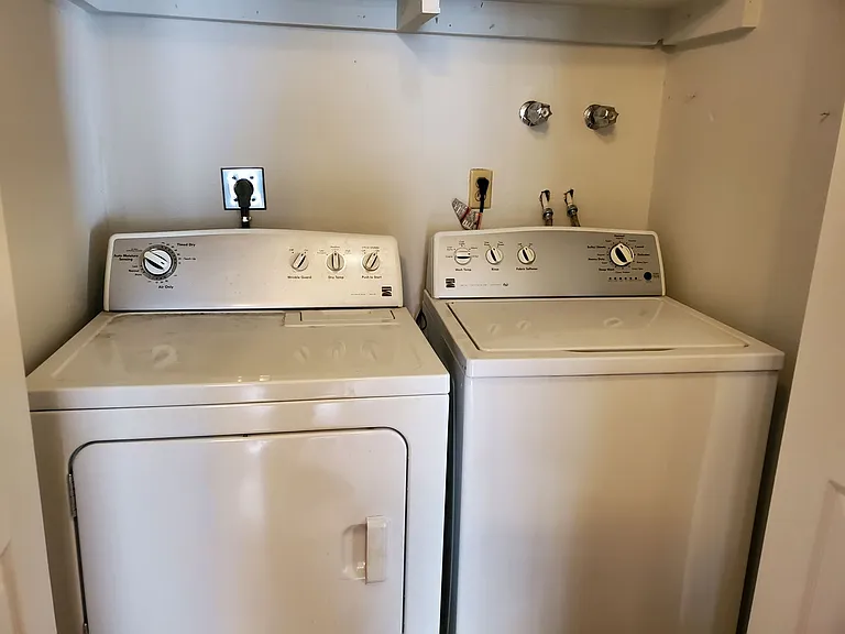 11891 Monroe Way — Photo 16