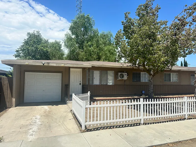 205 S Ramona St #1 — Photo 2