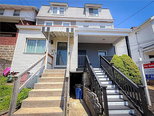 239 Paul St Photo 1