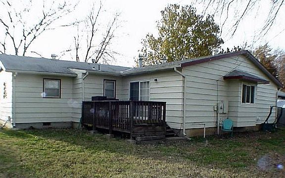 5th image of 1402 N Taylor St