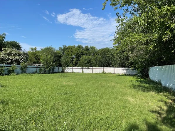 3217 Bill Harrod St, Dallas, TX 75212