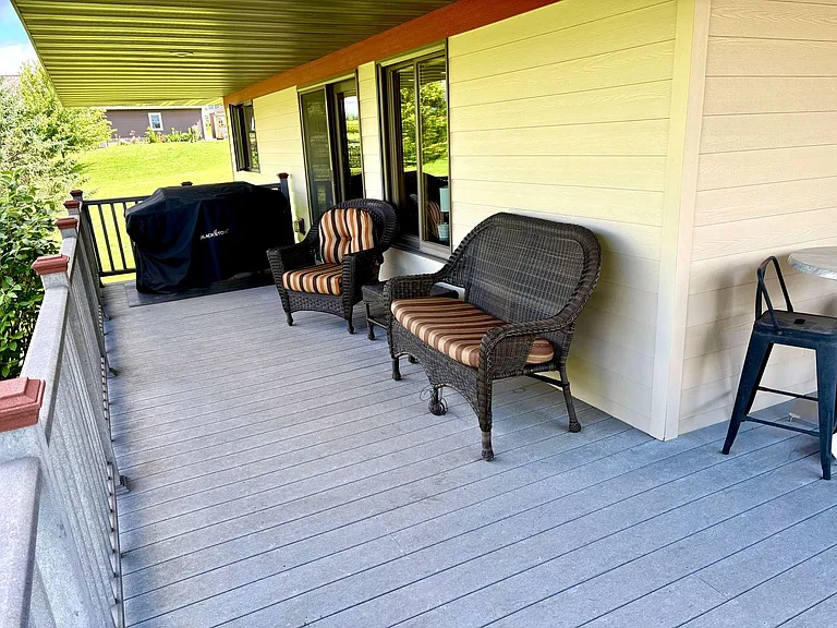 1210 Knower Ave #1 — Photo 14