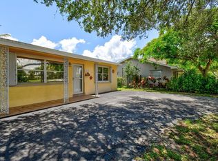 824 Prosperity Farms Rd, North Palm Beach, FL 33408