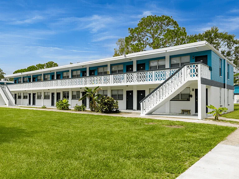 Marina Isle — Photo 16