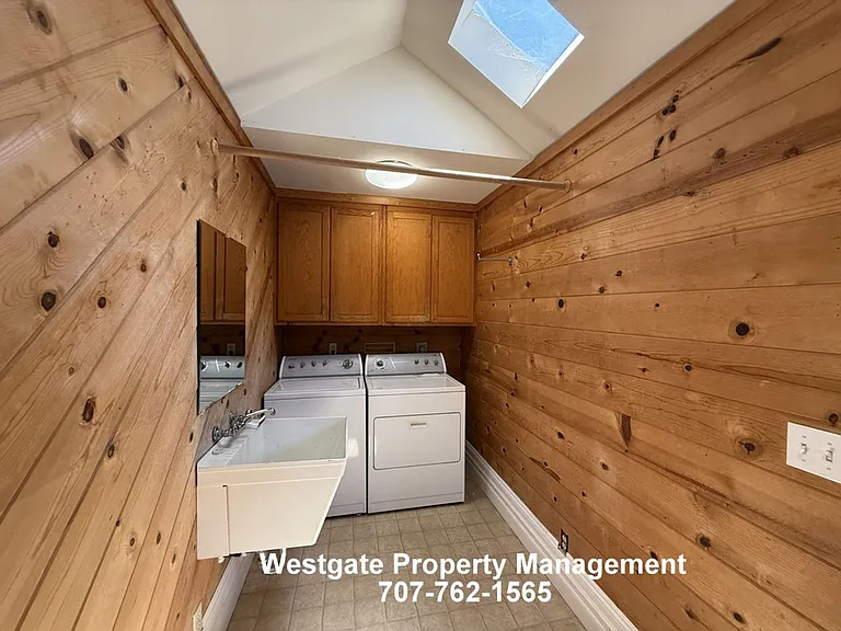 728 Petaluma Blvd S — Photo 16