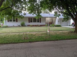 124 E Eagle St, Fostoria, OH 44830