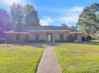 3503 Camellia Cir, Columbus, MS 39705