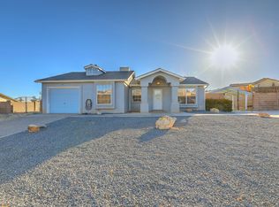 521 7th Ave NE, Rio Rancho, NM 87124