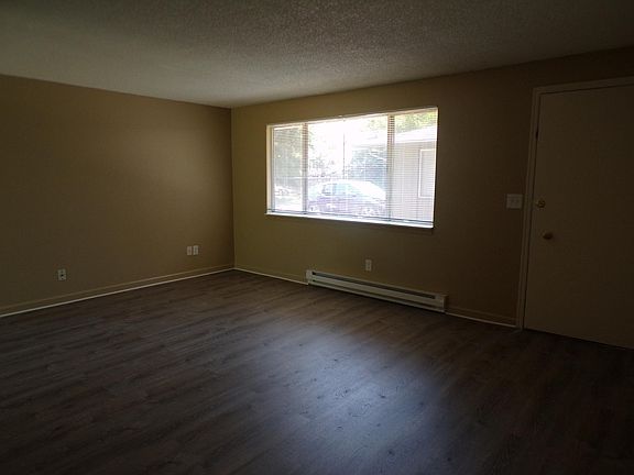 3rd image of 2618 Neals Ln #C