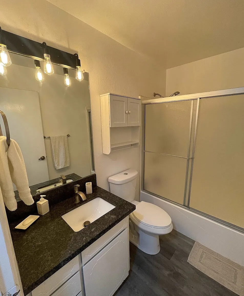 Studio, 1.0 bath, 504 sqft, $1,950 — Photo 1