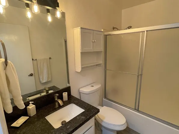 132 Kahle Dr, Stateline, NV