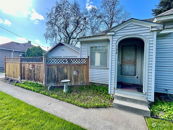 3rd image of 506 Bryant Avenue
