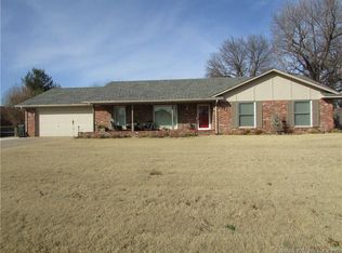 2816 Hayes St, Muskogee, OK 74403