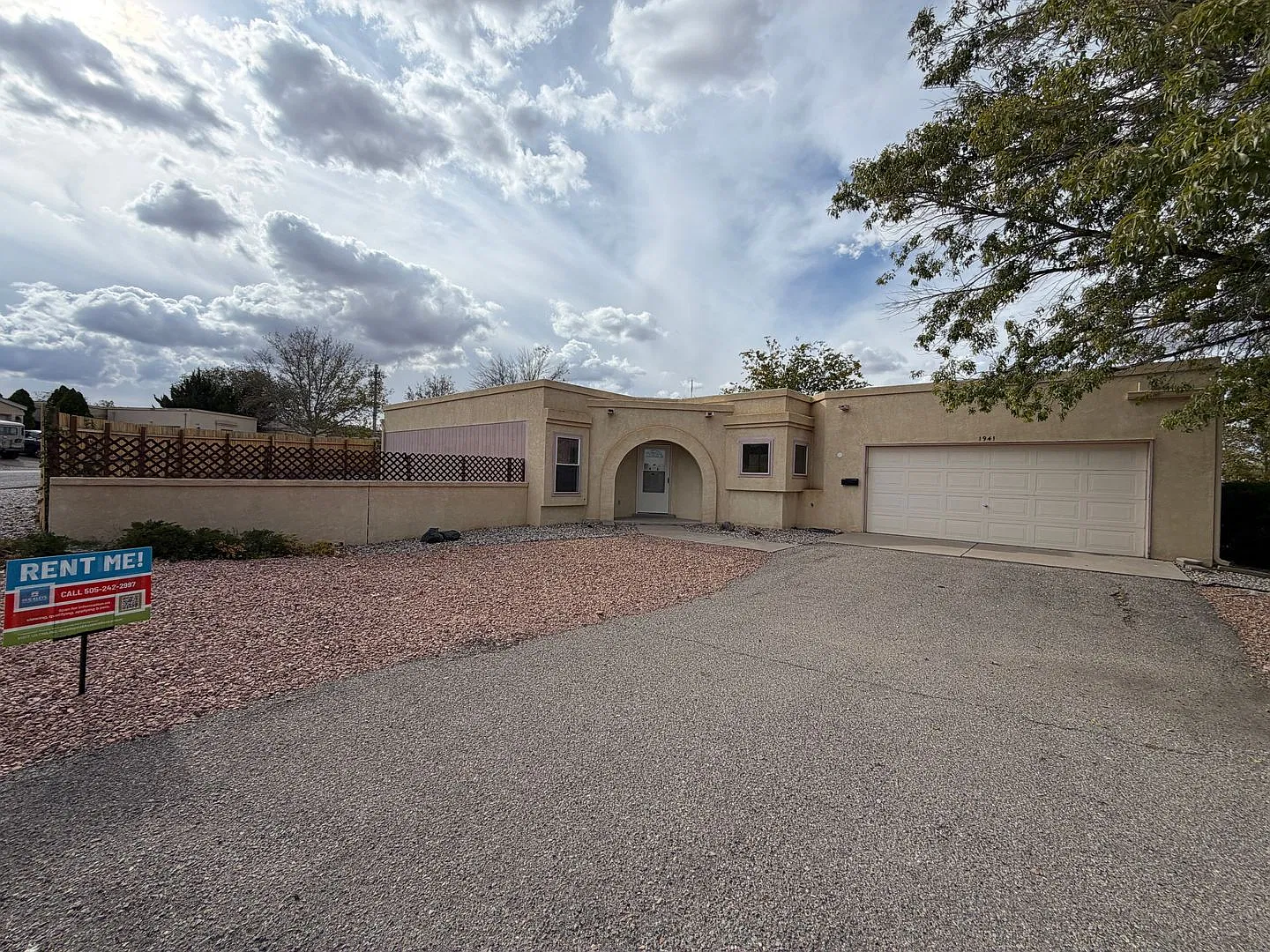 2 Bedroom Single Story Home Available Near Unser Blvd NE & Northern Blvd NE in North Hills Rio Ra... — Photo 1