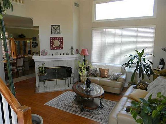 4th image of 664 Shenandoah Ave