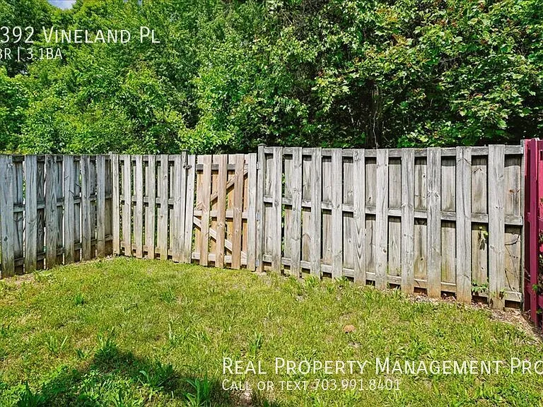 3392 Vineland Pl — Photo 20