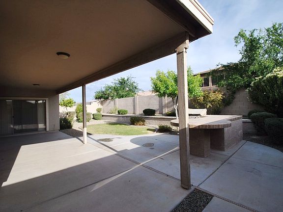 2nd image of 5322 W Sunland Ave