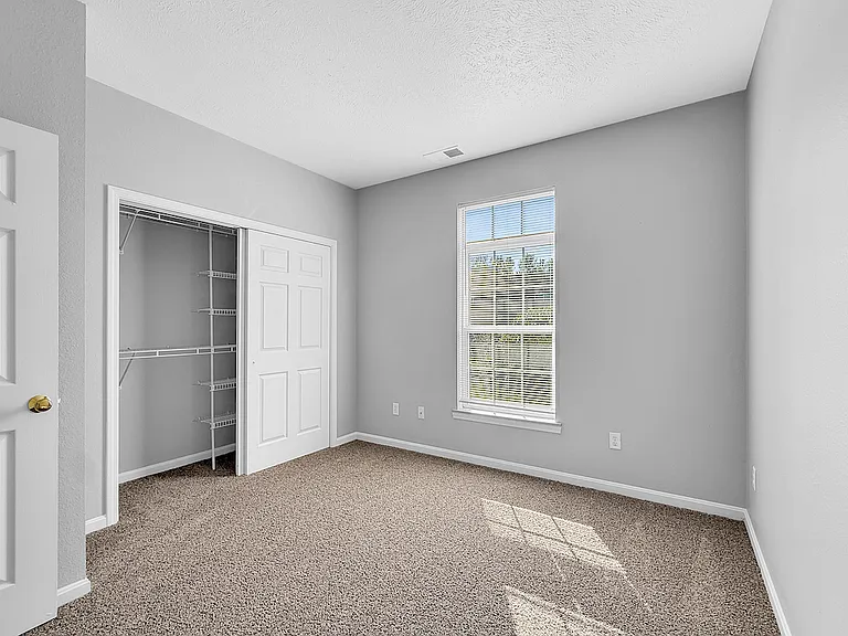 Beaver Creek Apartments — Photo 36