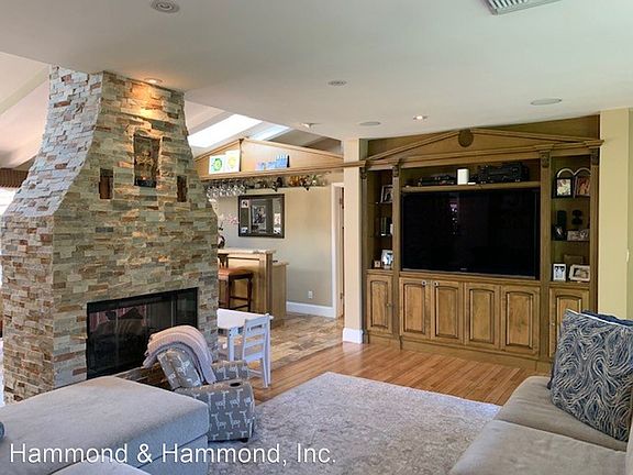 5th image of 11470 La Maida St