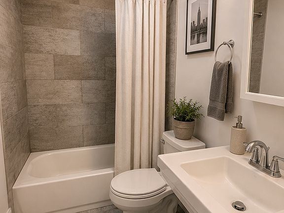 4th image of 1322 Commonwealth Ave APT 10