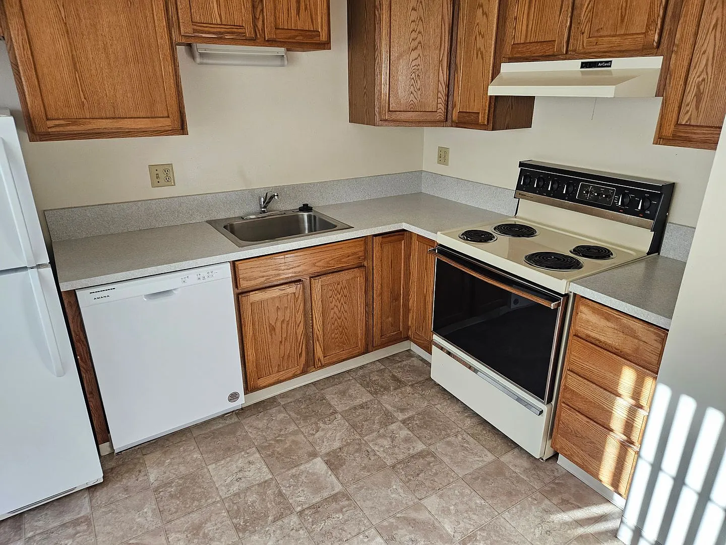 2933wi — Photo 3