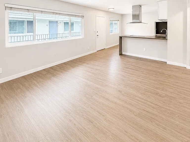 4195 S Garth Ave #6 — Photo 13
