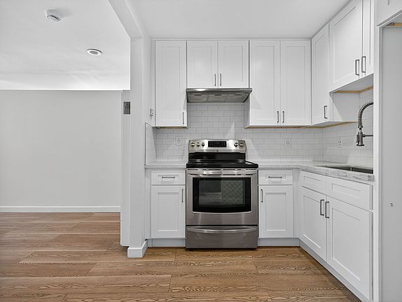 3rd image of 994 Valencia St #204