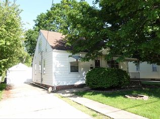 243 N Farnham St, Galesburg, IL 61401