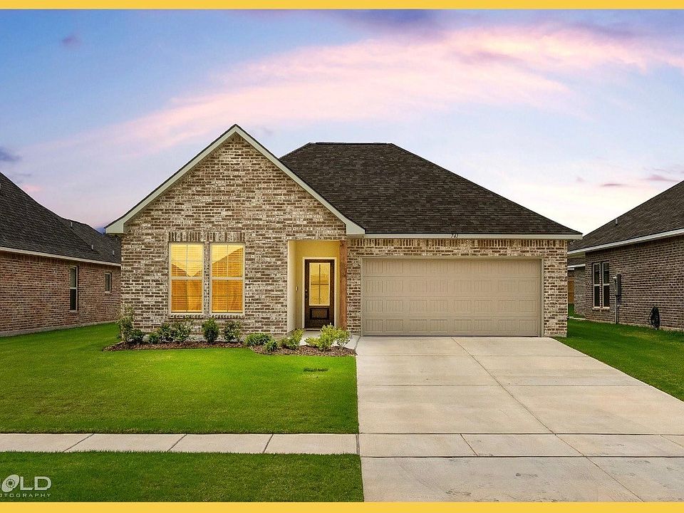 1st image of 741 Crozier Dr
