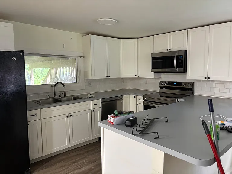 Sweitzer Rd — Photo 8
