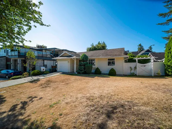 17346 60a Ave, Surrey, BC V3S 6X8