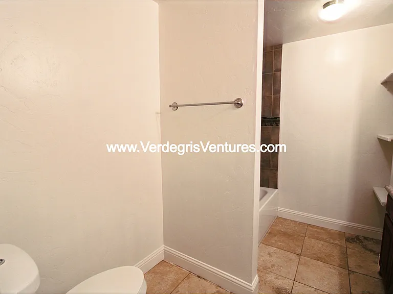 Principal bathroom