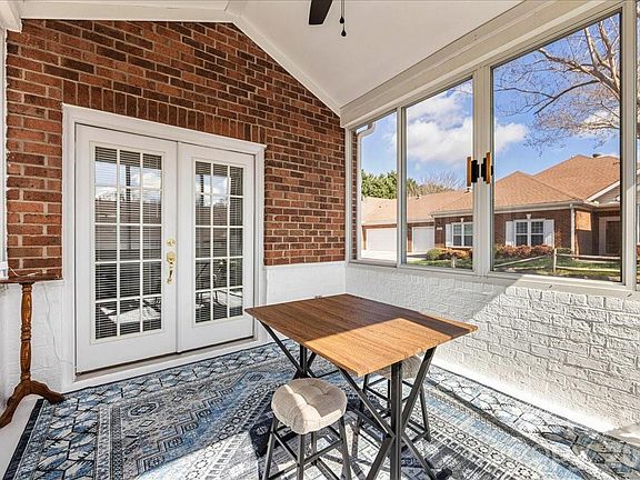 2nd image of 8368 Windsor Ridge Dr