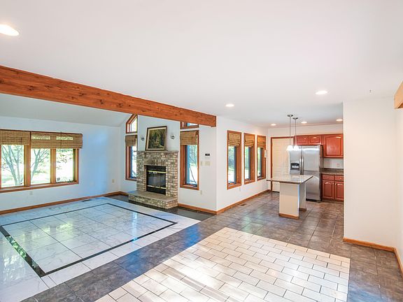 3rd image of 1252 Lace Dr