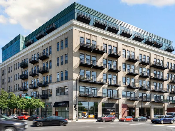 1645 W Ogden Ave Unit 714, Chicago, IL 60612