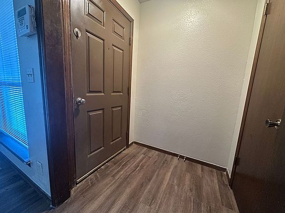 4th image of 8310 NW 7th St