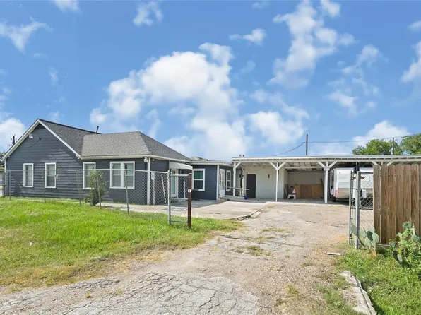 3731 Reveille St, Houston, TX 77087