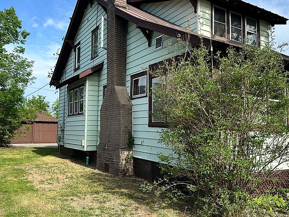 2nd image of 2319 Birchmont Dr NE