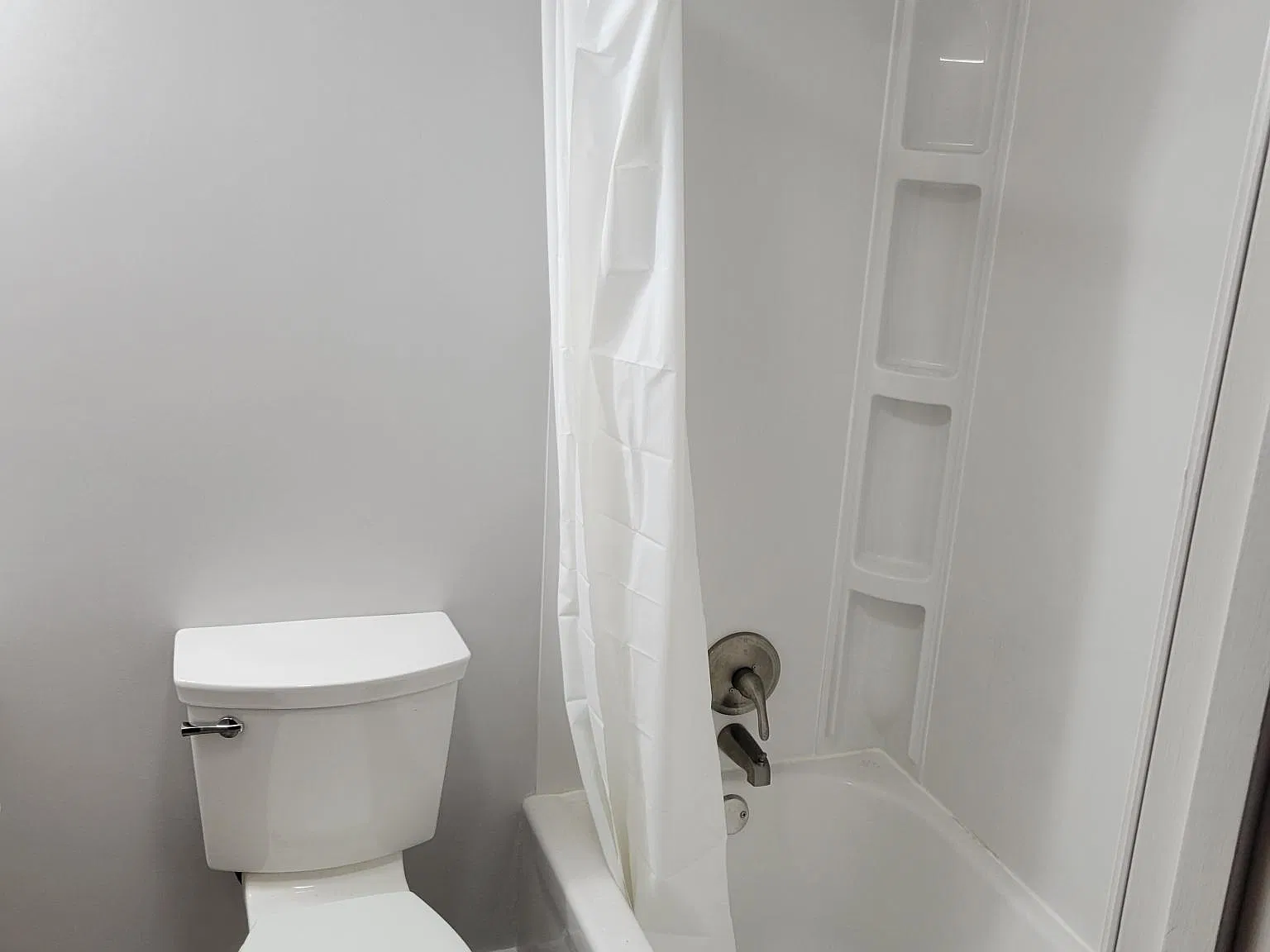 209 Liberty St — Photo 4