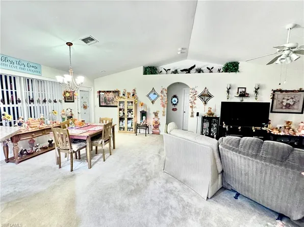 2903 38th ST SW, LEHIGH ACRES, FL 33976